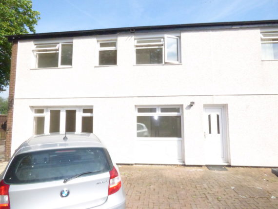 4 Bedroom End of Ter...